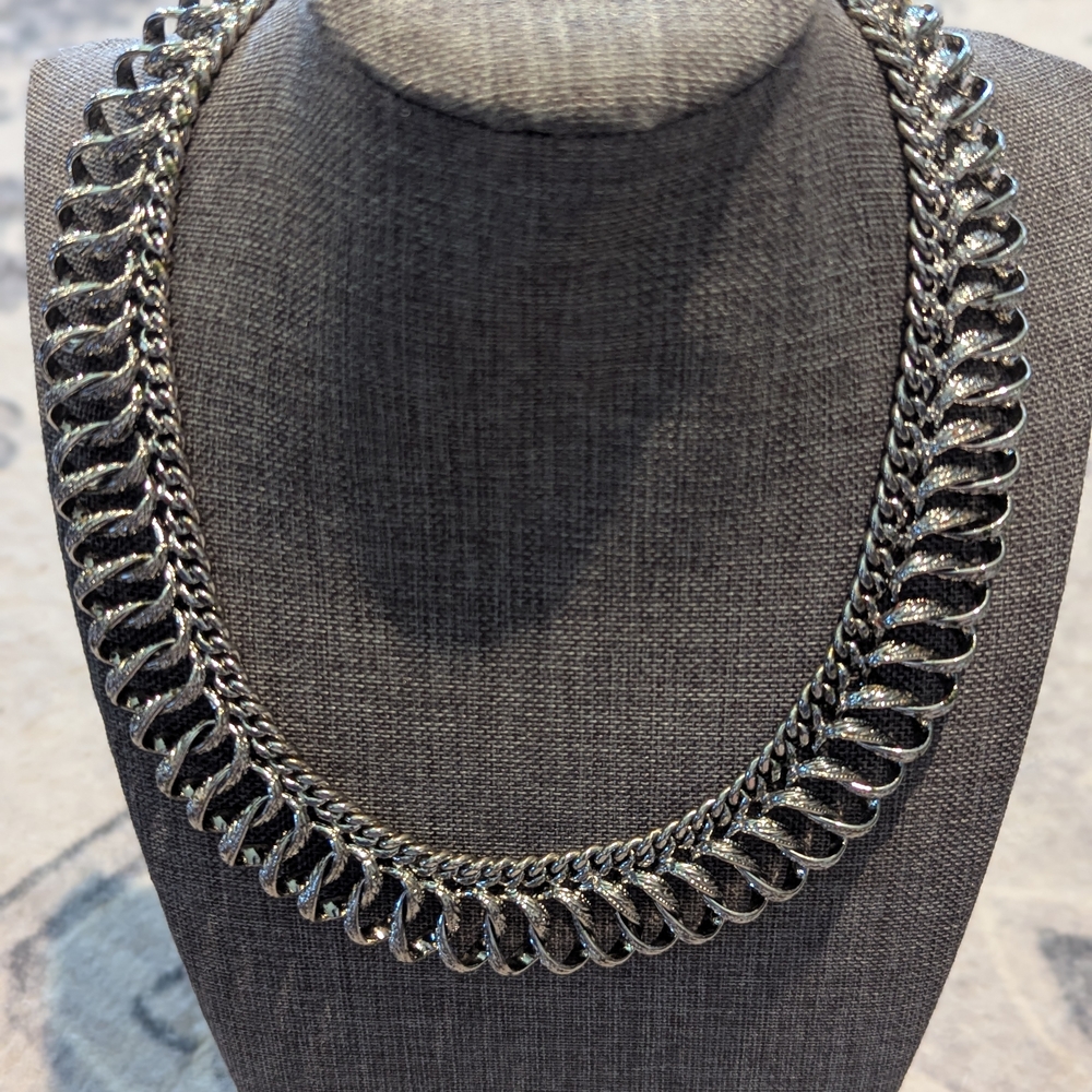 Elegant Silver Chain Necklace
